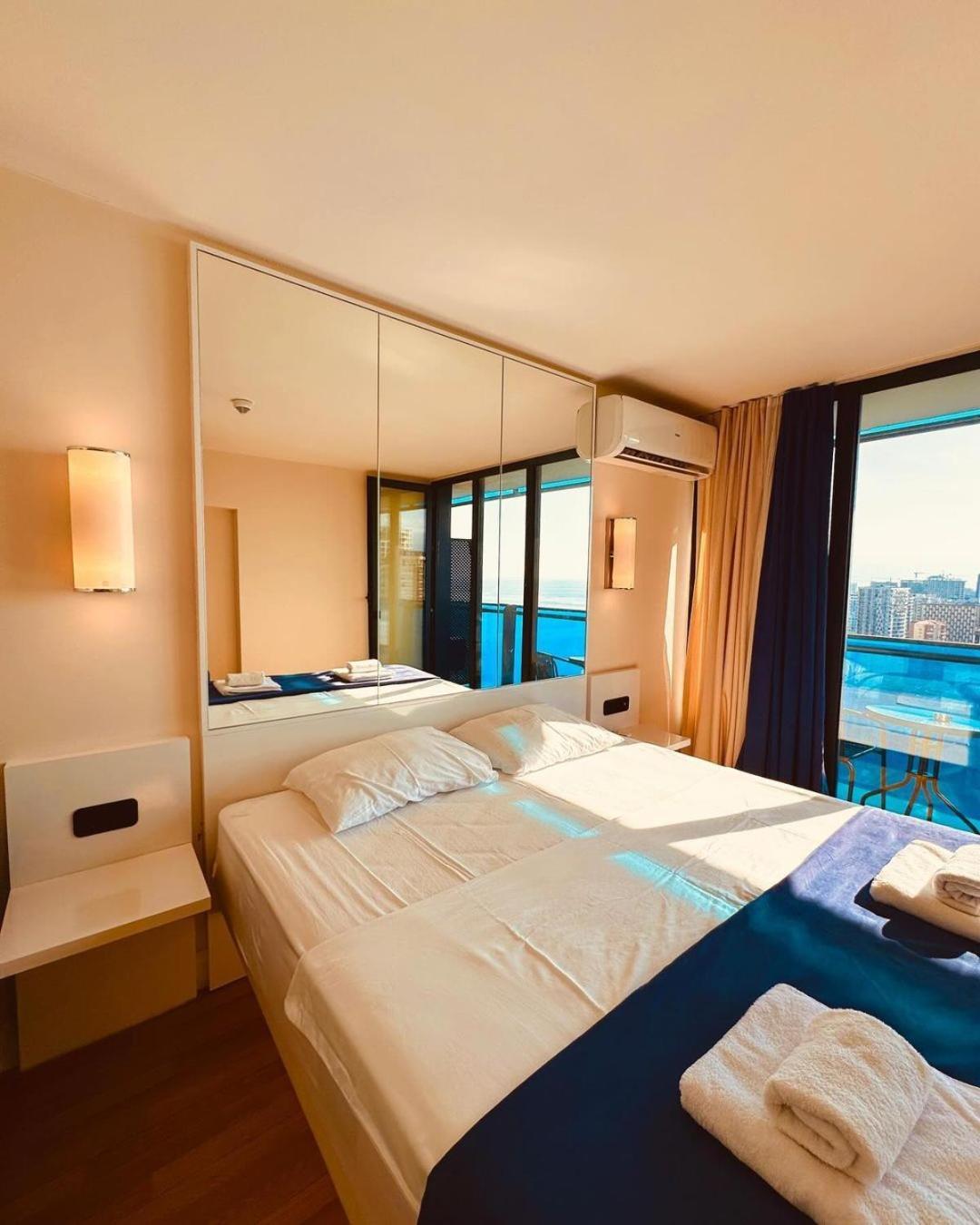 Orbi City Sea View Batum Dış mekan fotoğraf